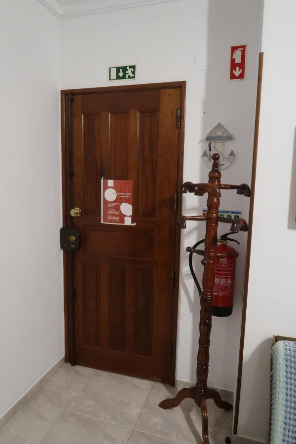 Ancora Guest House Monte Gordo Exteriör bild